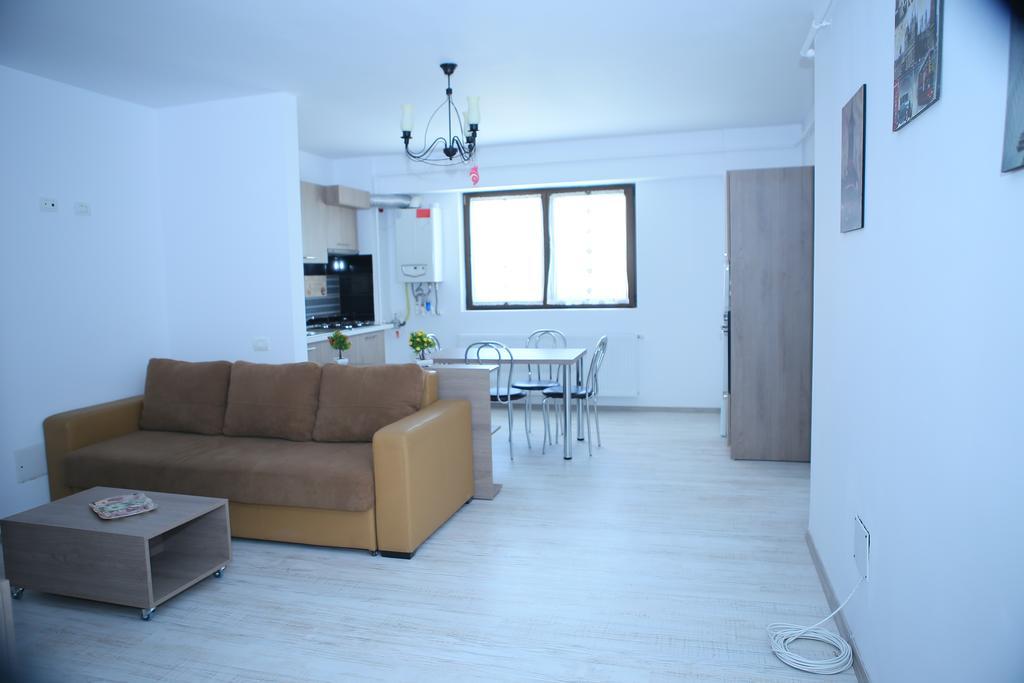 Rcc Apartaments ฟอคชานิ ภายนอก รูปภาพ